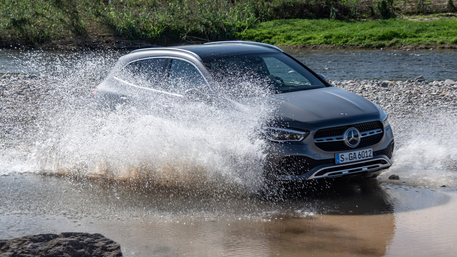 Mercedes GLA 200 VS GLB 180: Επιδόσεις ή χώροι στα ίδια λεφτά?